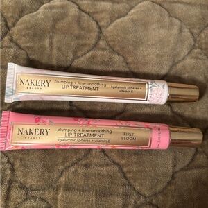 Nakery plumping & line smoothing lip treatment